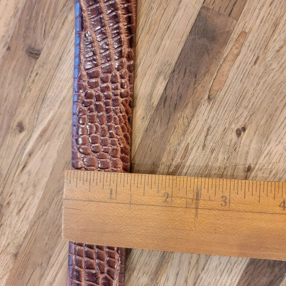 Italian Calfskin Croc Embossed Leather Belt w Silver Buckle Size 36